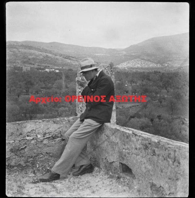 1931 εκδρομή μαθητριών Σχολής Ουρσουλινών Νάξου στον Πύργο Γρατσία της Τραγαίας