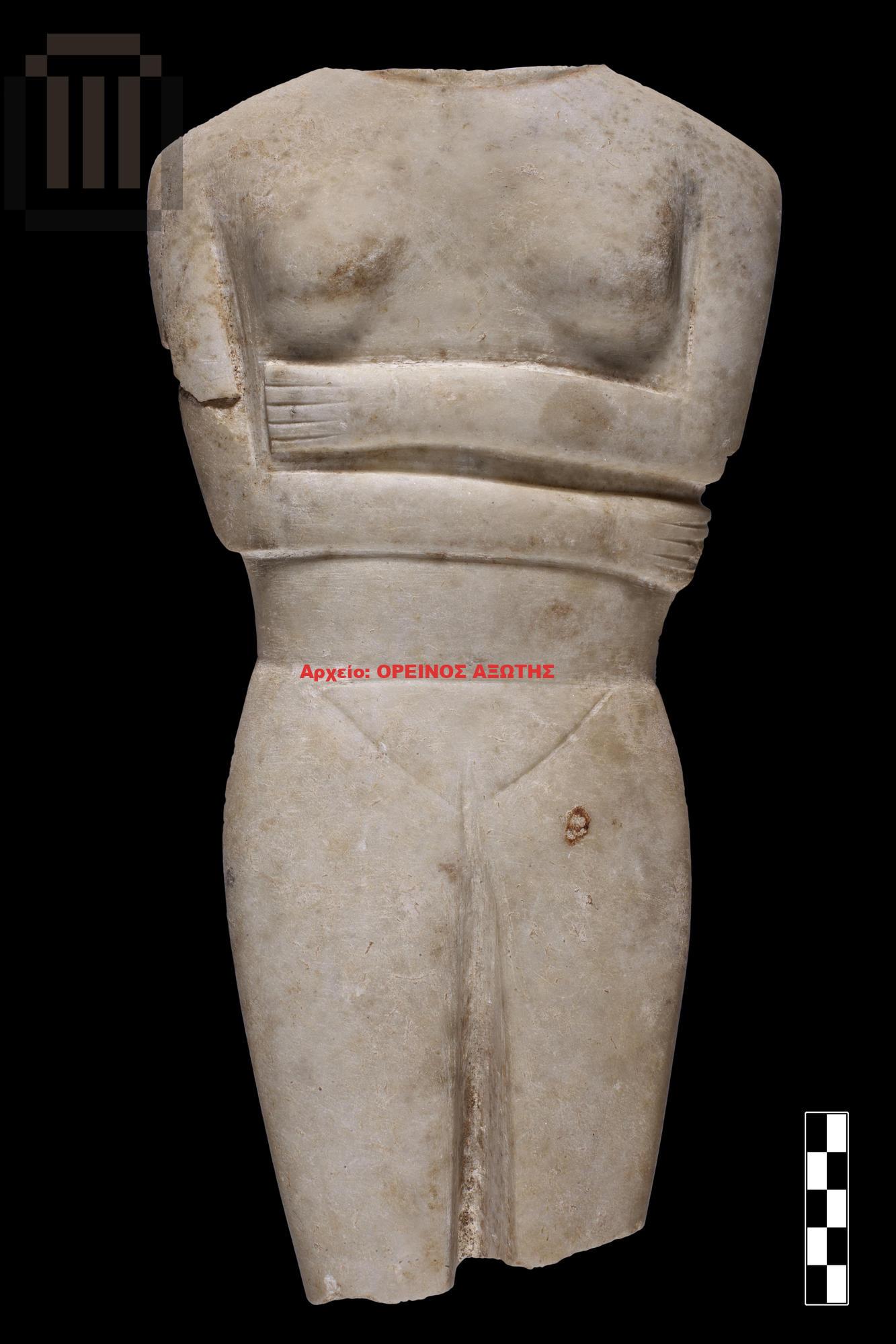 Μαρμάρινο κυκλαδικό ειδώλιο γυναικείας μορφής