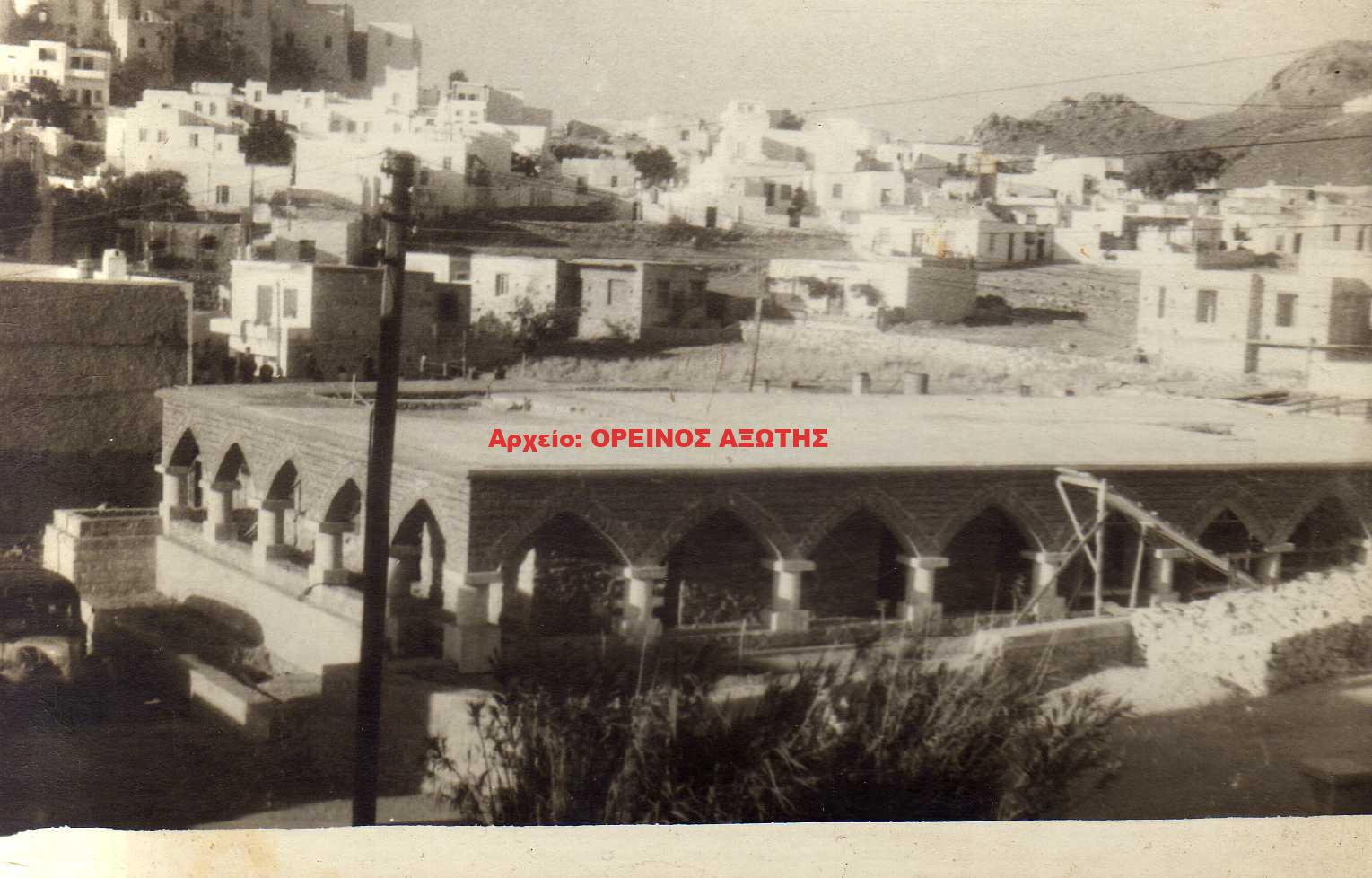 1958 από την ανέγερση της κλινικής Μανωλά στη Χώρα